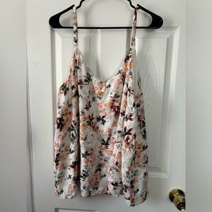 Torrid White & Pink Floral Top Size 2x